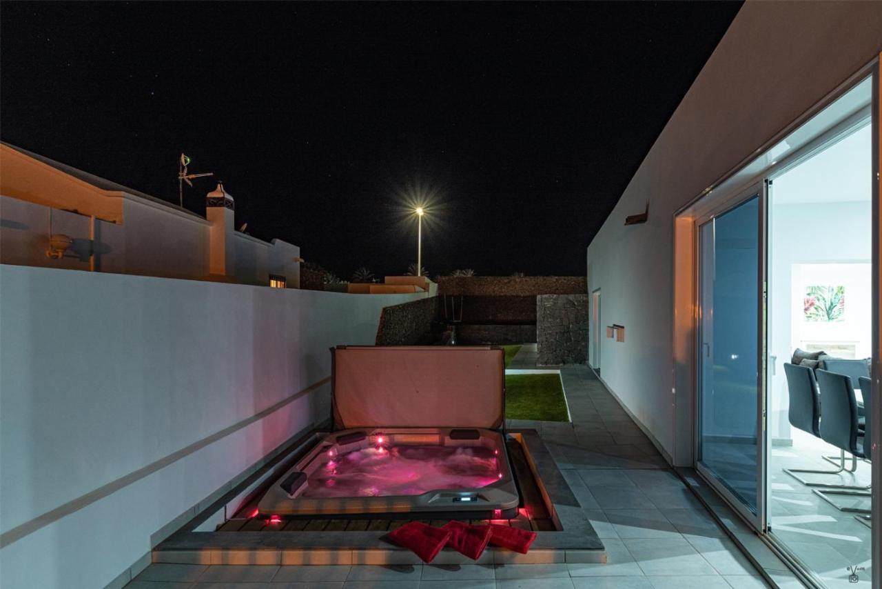 Villa Rossa - Villas Now - Lh215 By Villas Now Ltd Playa Blanca  Exterior foto