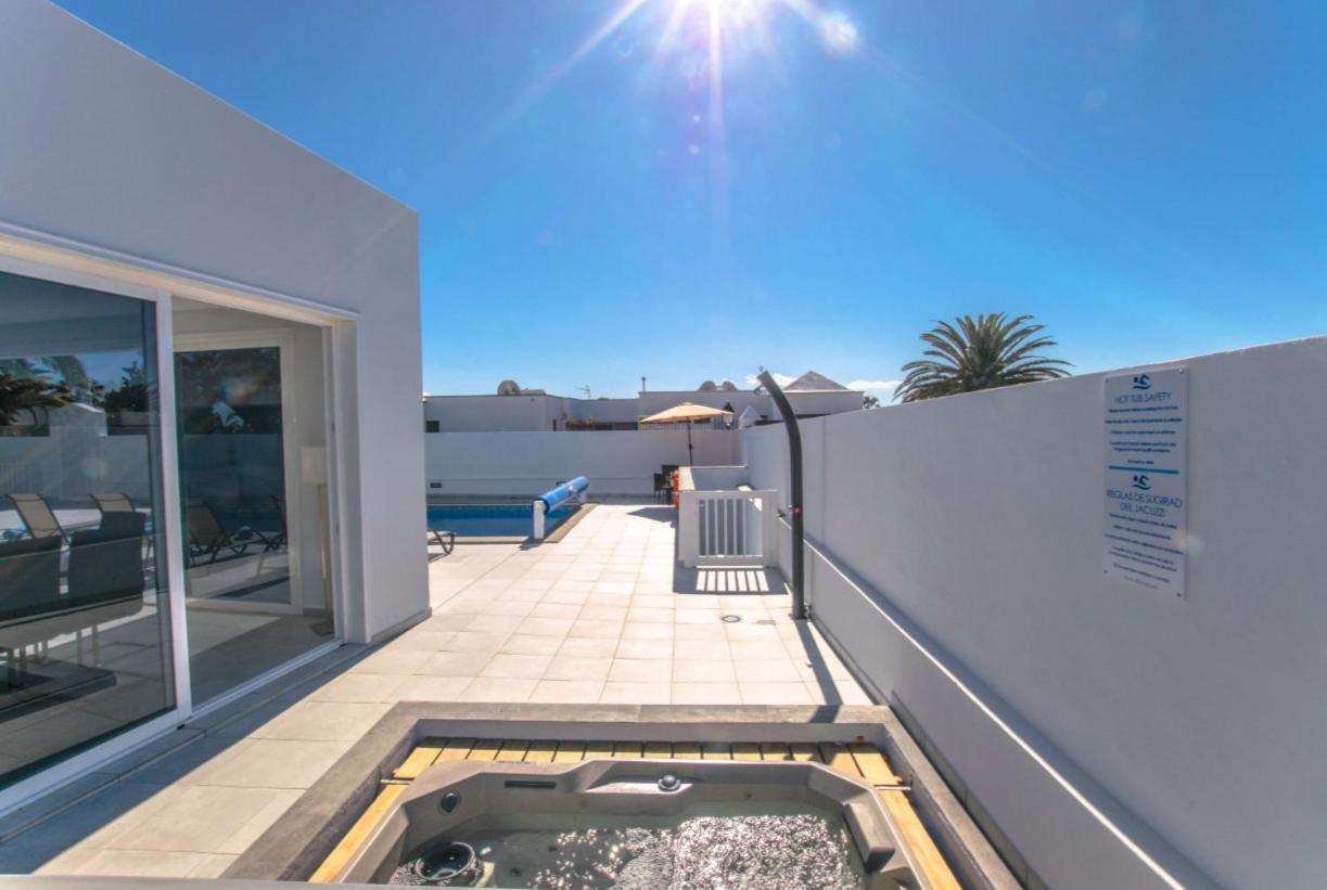 Villa Rossa - Villas Now - Lh215 By Villas Now Ltd Playa Blanca  Exterior foto